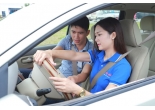 Các bạn hãy đăng ký học lái xe sóng thần thi tại chỗ 